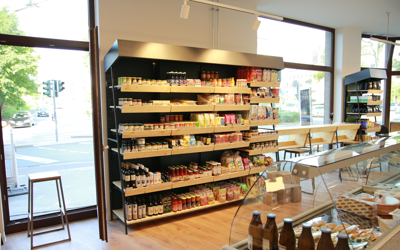 lebensmittelpunkt, keinStil.GmbH, Feine Kost, Bioladen, low budget interieur, Frankfurt am Main Sachsenhausen 
