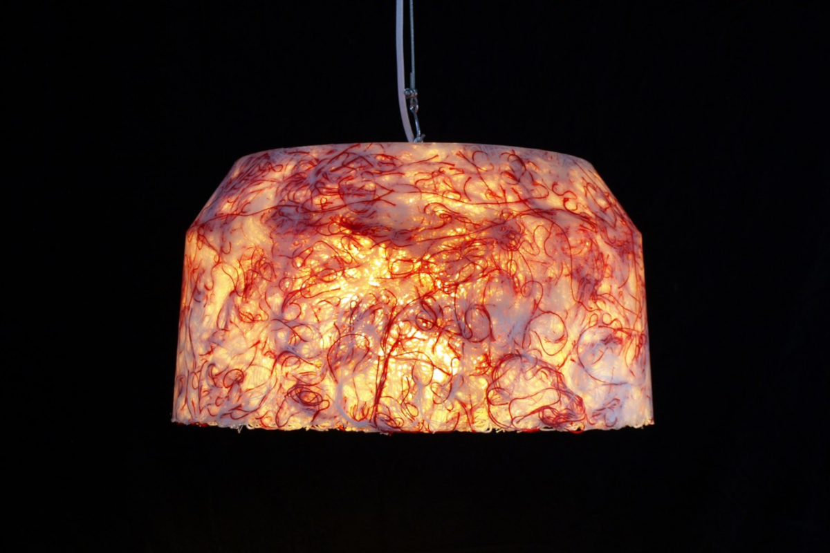 Indi Lamp, Garn